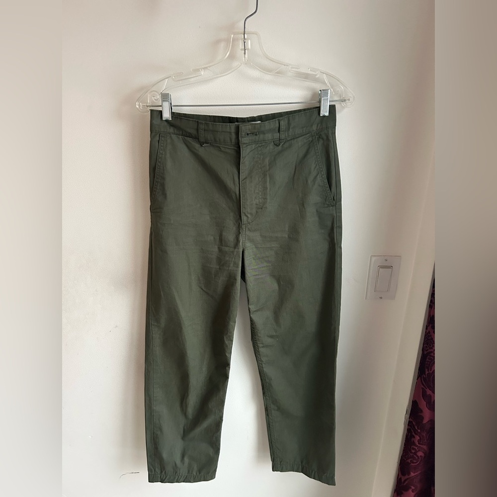 COS green khaki green 100% cotton pants. Women’s size 2. Great condition!